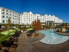 Dollywood's DreamMore Resort and Spa